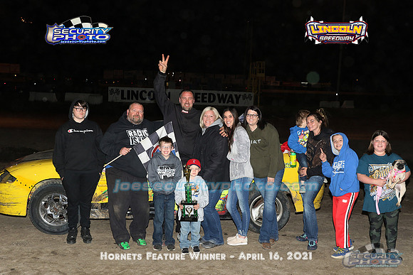A_Hornet feature winner_7089