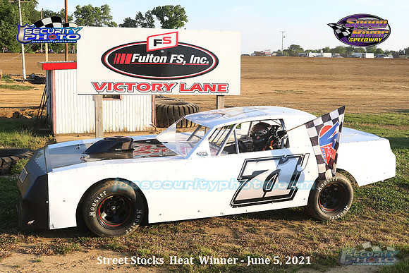 A_stock cars heat winner 9921