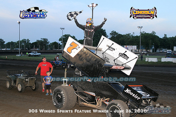 A_305 feature winner 2430