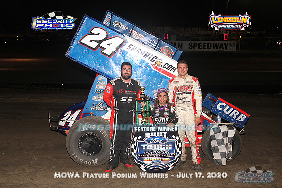 A_MOWA feature podium_3452